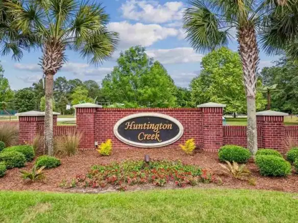 Reliable Pensacola FL HOA property management for Escambia County residents.