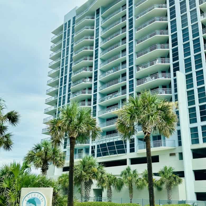 EMERALD DOLPHIN OWNERS ASSOC INC