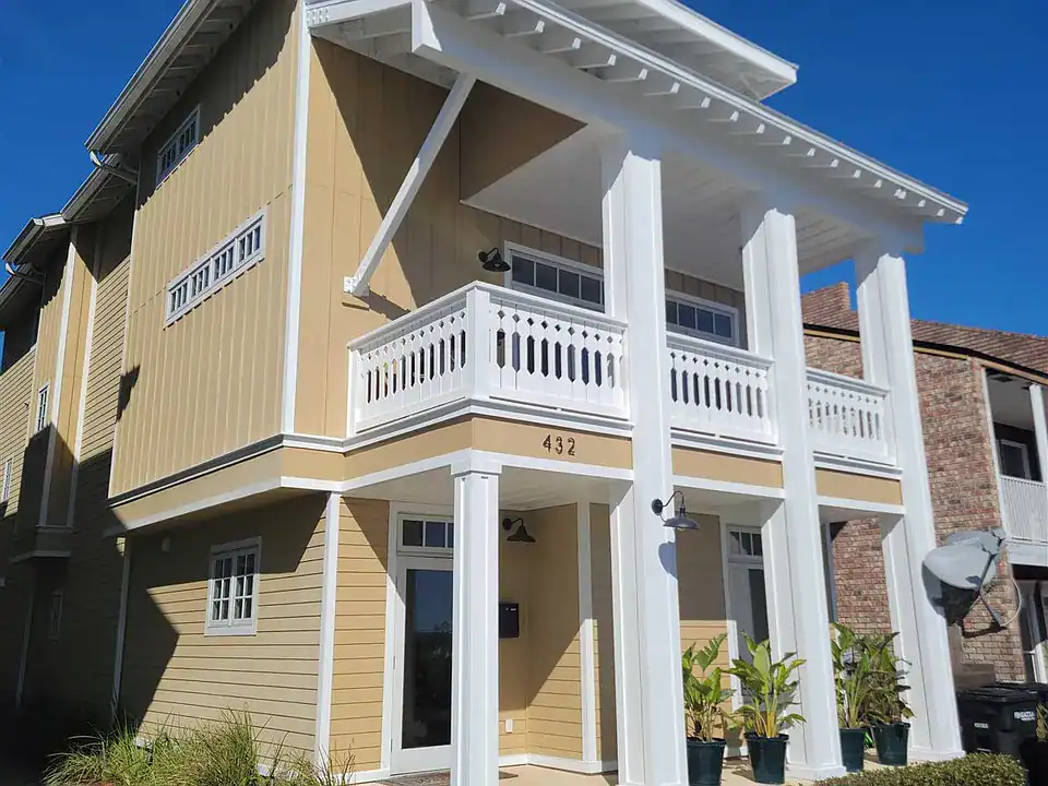 BAYFRONT LOFTS HOMEOWNERS ASSOC INC