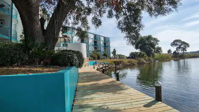 MARTINIQUE ON THE BAYOU CONDOMINIUM ASSOCIATION INC