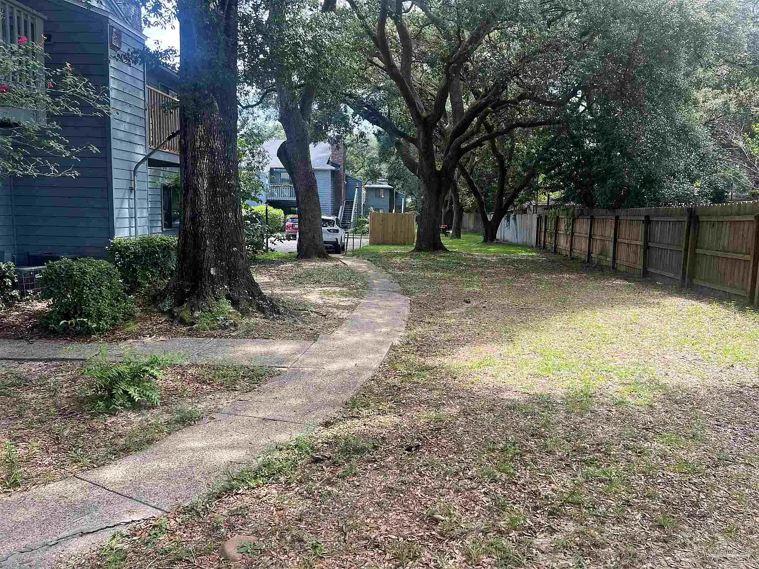 OAK MEADOW CONDOMINIUM ASSOCIATION OF PENSACOLA INC (OAKM)